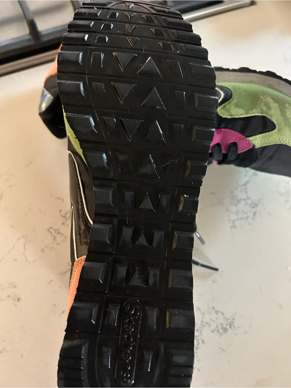 Worn once Skechers retro Black, Pink & Green Athletic Sneakers